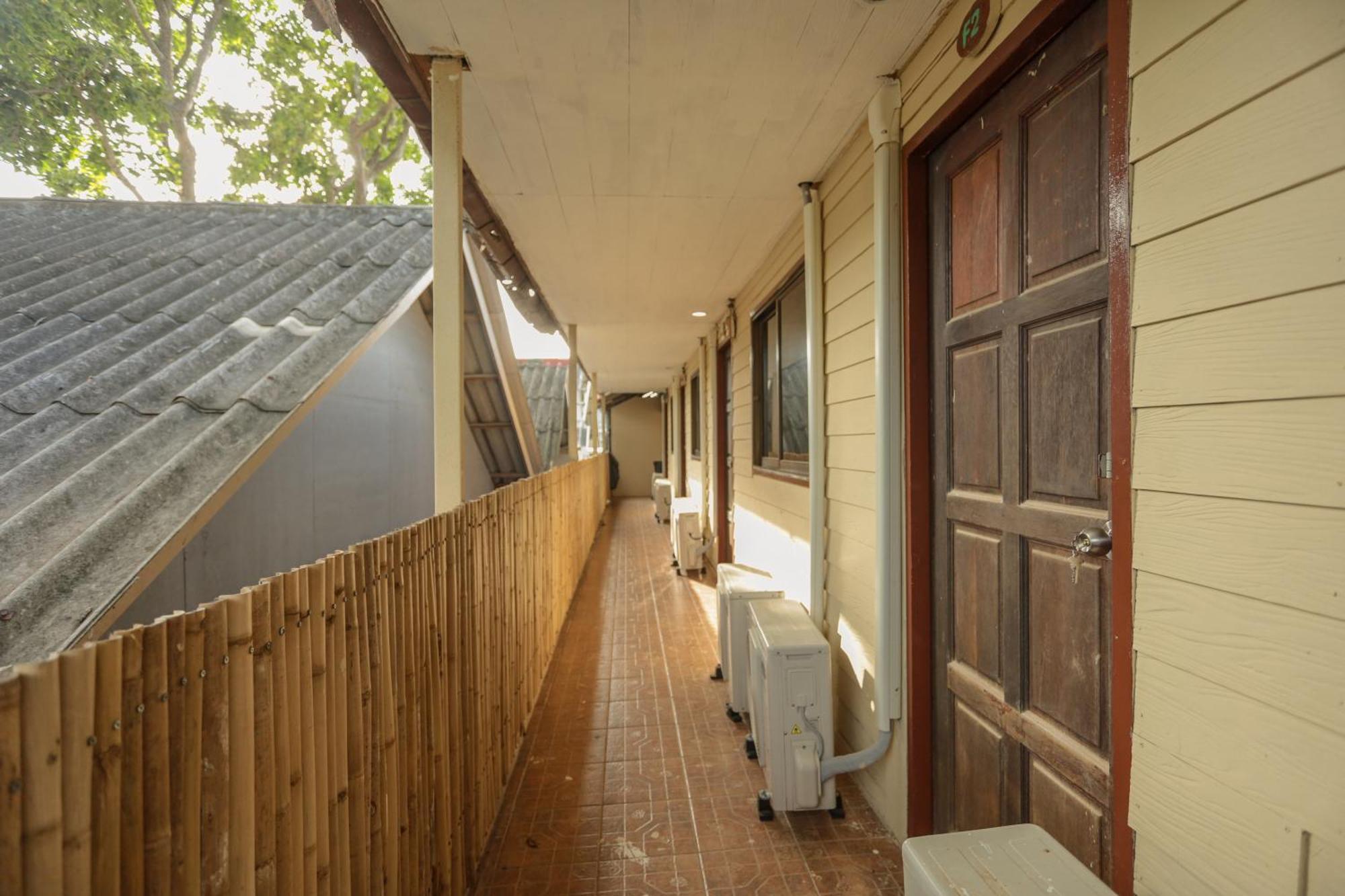 U'Re Holitel Hotel Haad Rin Quarto foto